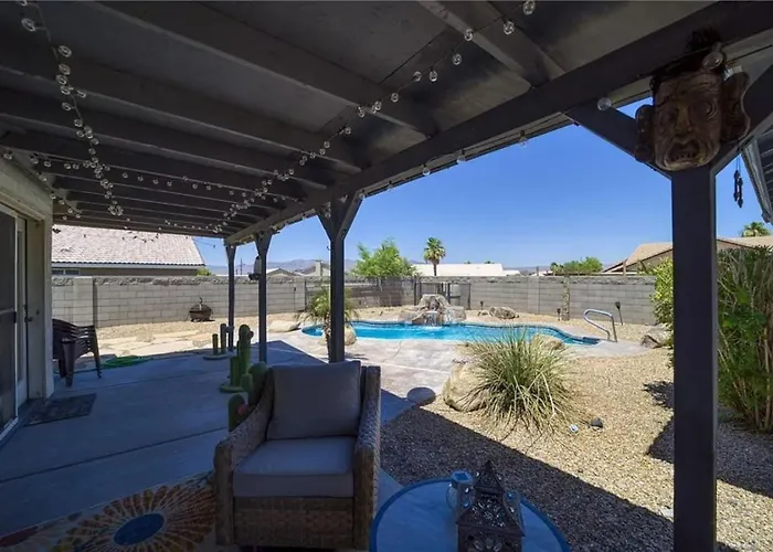 Holiday home Desert Oasis With Pool, Casita, Rv Parking And Full Hookups