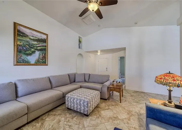 Desert Oasis With Pool, Casita, Rv Parking And Full Hookups *