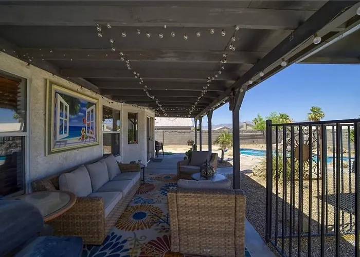 Holiday home Desert Oasis With Pool, Casita, Rv Parking And Full Hookups *