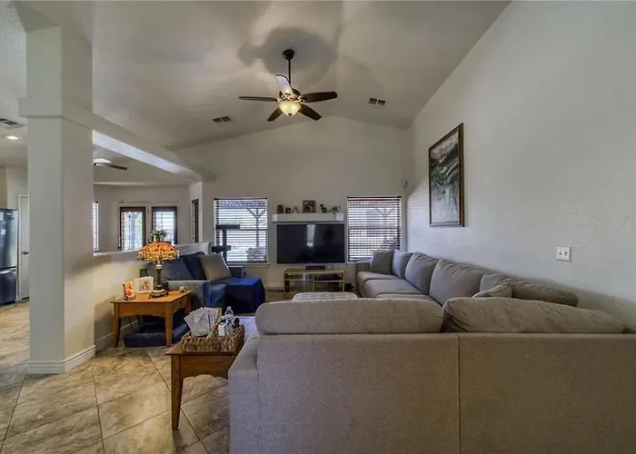 Desert Oasis With Pool, Casita, Rv Parking And Full Hookups *
