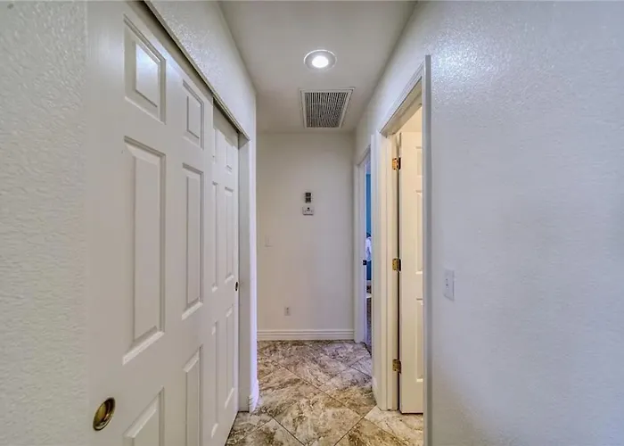 Holiday home Desert Oasis With Pool, Casita, Rv Parking And Full Hookups Fort Mohave