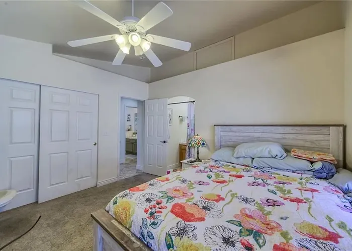 Desert Oasis With Pool, Casita, Rv Parking And Full Hookups Holiday home *