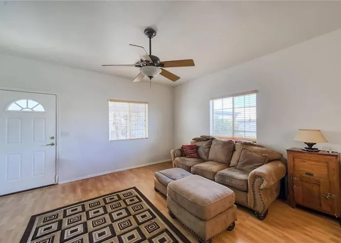 Desert Oasis With Pool, Casita, Rv Parking And Full Hookups *